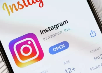 How to add music to an Instagram story