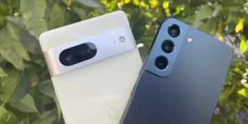 Samsung Galaxy S22 just got a big camera upgrade to fight Google Pixel 7