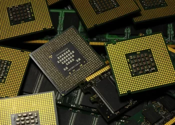 AMD vs. Intel vs. Apple vs. Qualcomm: Who’s winning the chip war?